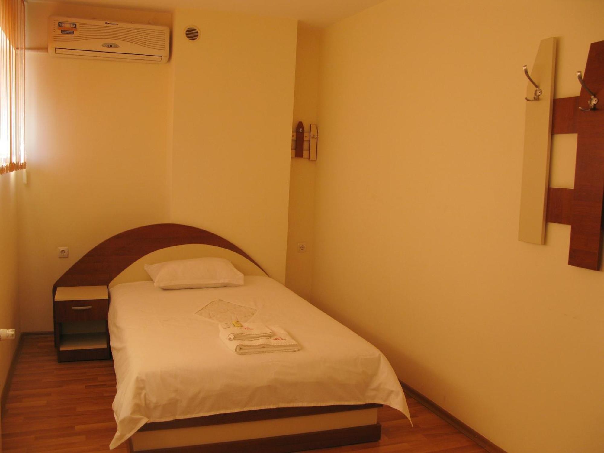 Hotel Nakra Radnevo Εξωτερικό φωτογραφία